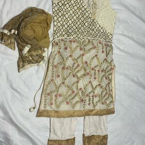 girls size selwar kamiz,Elegant Cream and Gold.